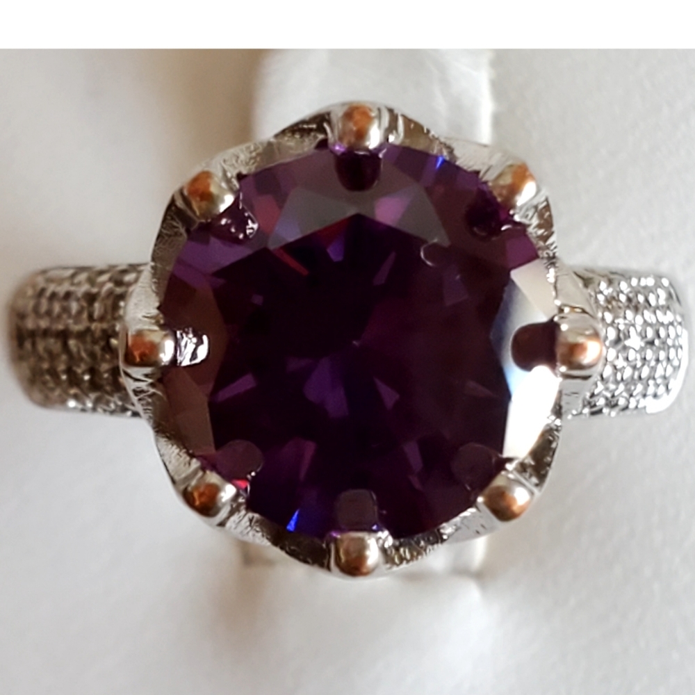 Genuine 5ct Amethyst Ring Size 10